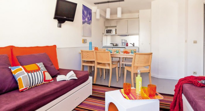La Saskia Apartments, Avoriaz ski chalet, image 3